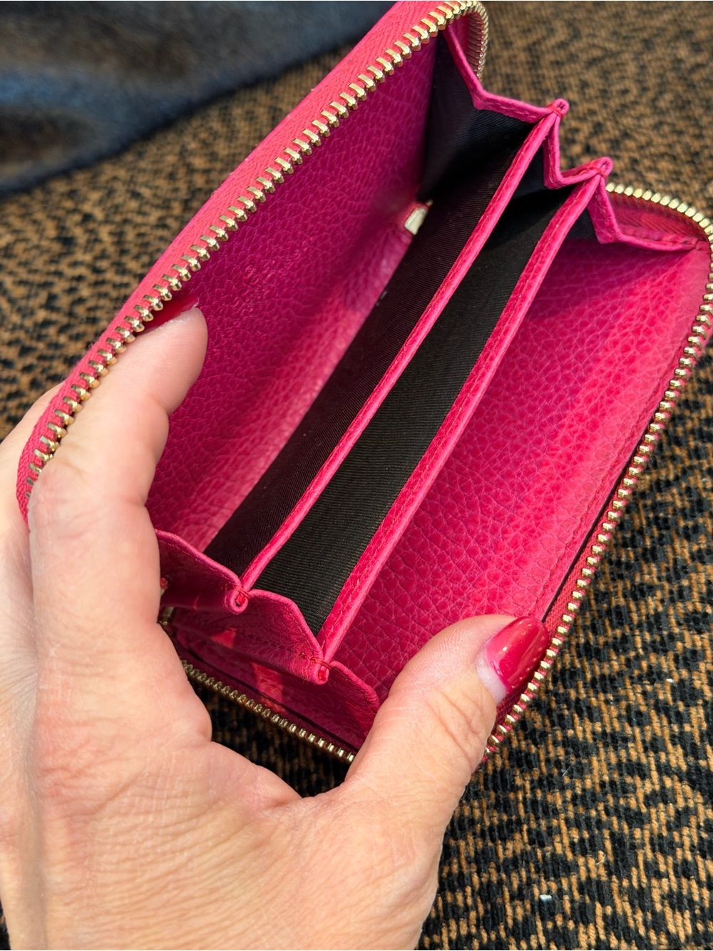 Gucci Hot Pink Leather Zip Around Compact Wallet with Gold Hardware and COA - Picture 17 of 17